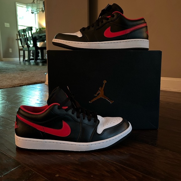 Nike Air Jordan 1 Low OG 2023 Black White Red Size 12 - Picture 2 of 15
